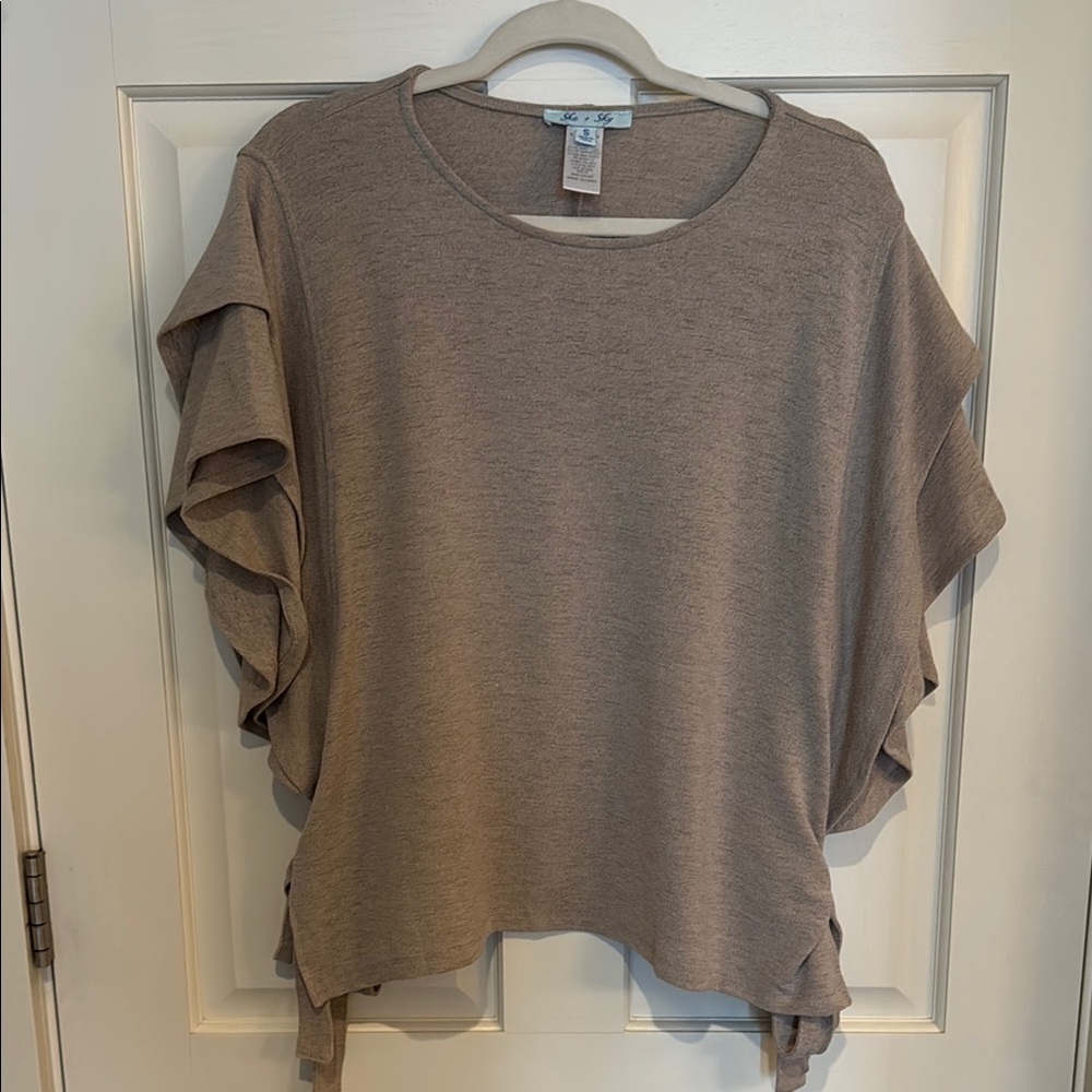 She + Sky Relaxed Brown Flutter Sleeve Blouse